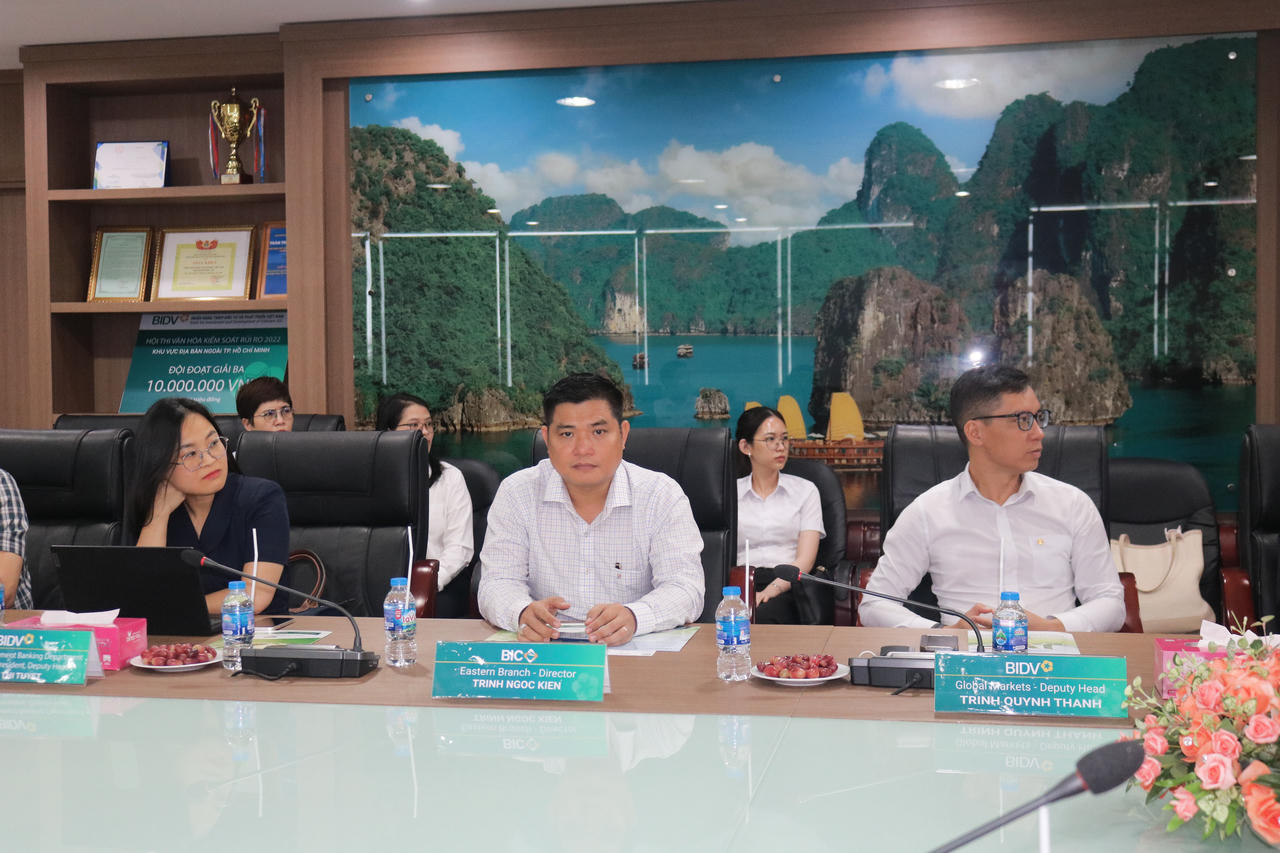 Các đại biểu tham dự lễ ký kết.