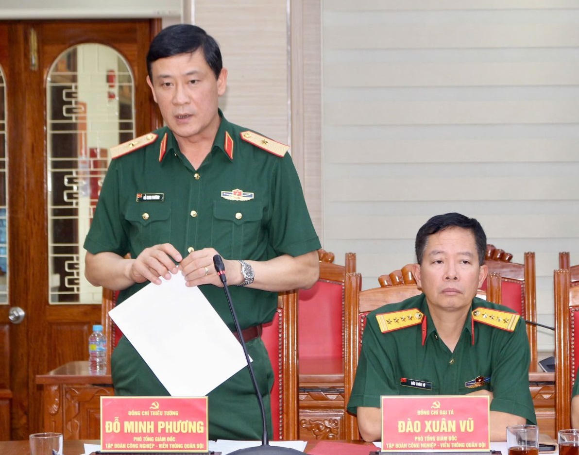 Thiếu tướng Đỗ Minh Phương - Phó Tổng Giám đốc Tập đoàn Viettel phát biểu tại buổi làm việc. (Ảnh: Ngọc Minh)