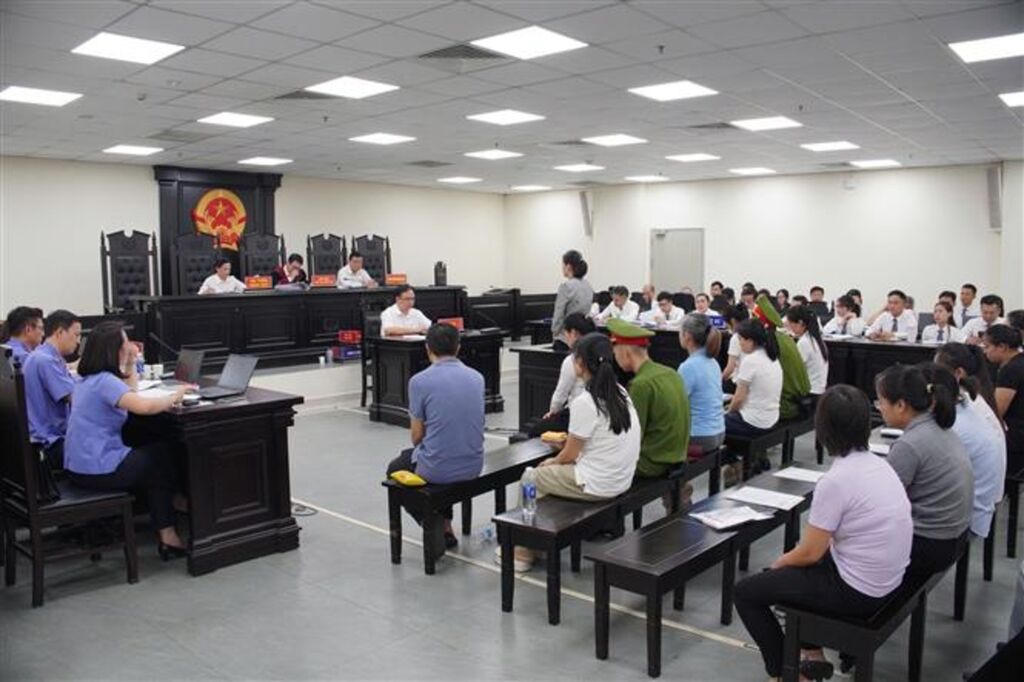 Xét xử vụ sản xuất 12 triệu sản phẩm bảo vệ sức khỏe giả, GĐ Cty Herbitech hầu tòa
