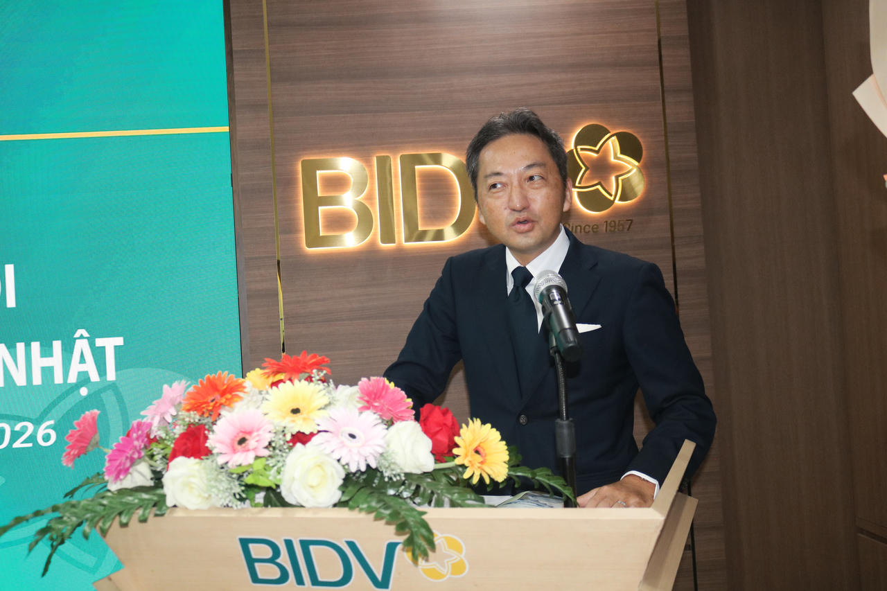 Ông Jiro Nishiyama, Tổng Giám đốc Công ty Phân bón Việt Nhật phát biểu tại lễ ký kết.