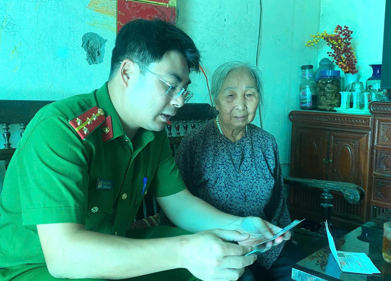 Công an các xã Ninh Bình chung tay thực hiện Chiến dịch '500 ngày đêm'