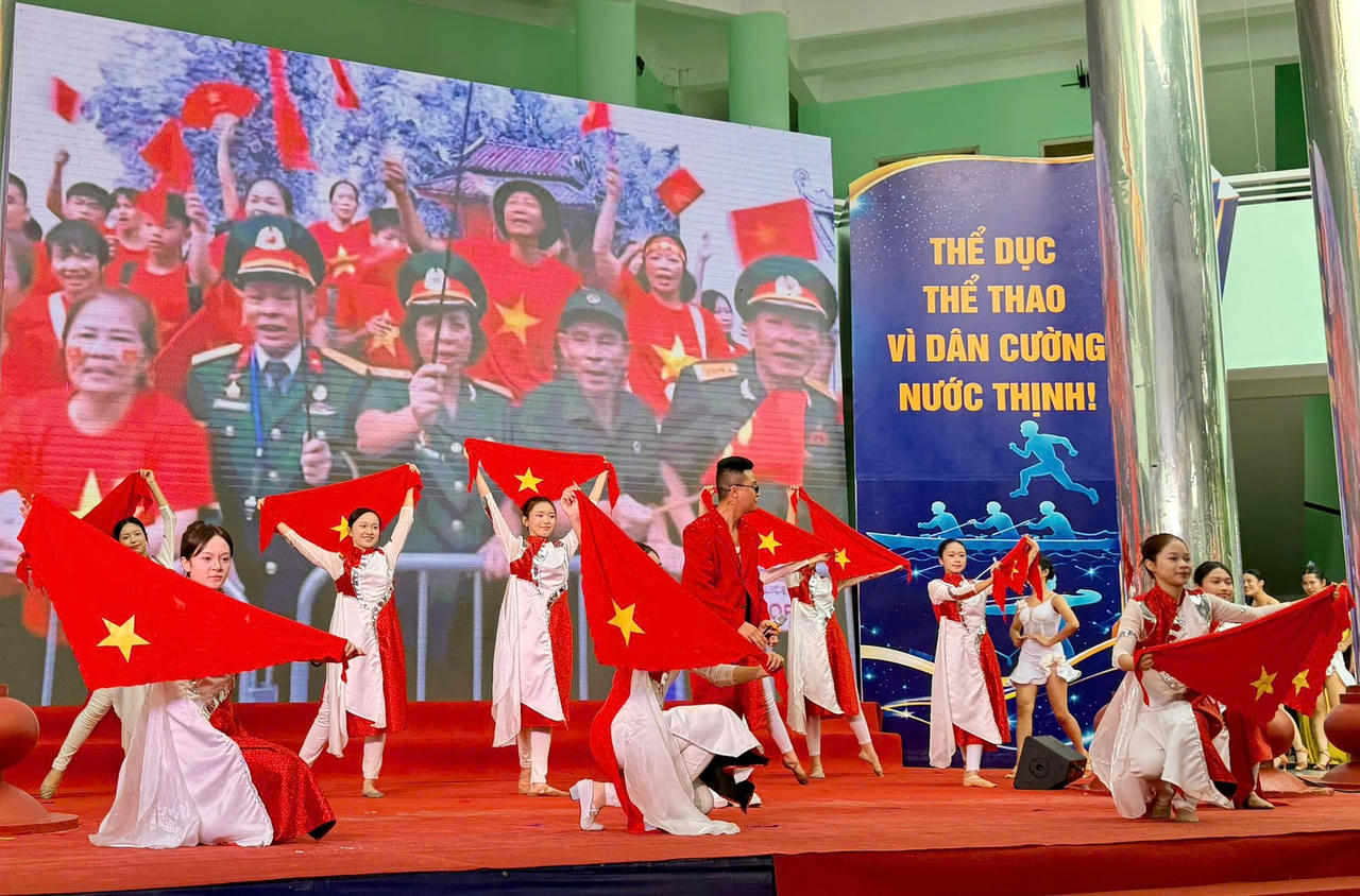 Thành lập Trường Trung cấp nghệ thuật và thể thao Quảng Ninh