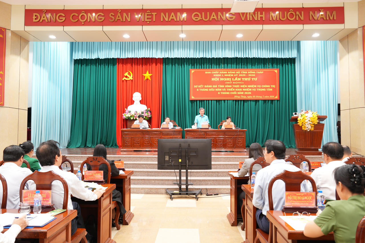 Quang cảnh hội nghị