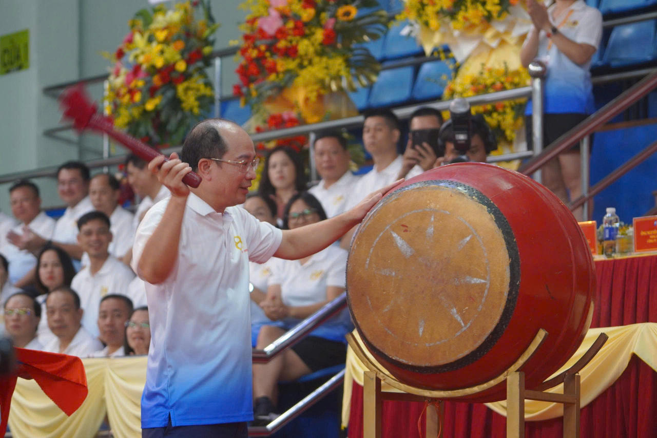 Đại diện vận động viên và trọng tài thực hiện nghi thức tuyên thệ tại Lễ khai mạc, cam kết thi đấu trung thực, điều hành khách quan, bảo đảm các nội dung tranh tài diễn ra công bằng, đúng điều lệ và đúng tinh thần thể thao.