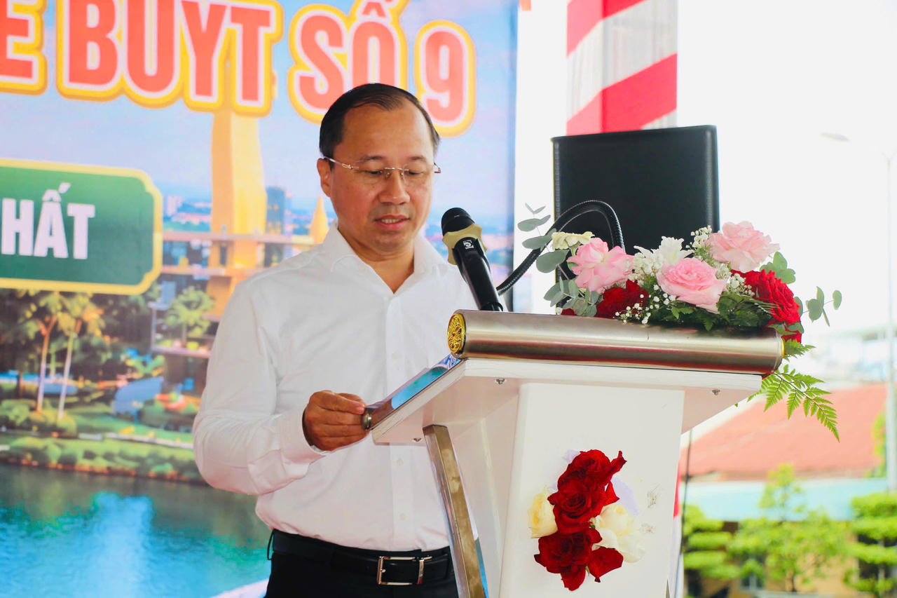 Giám đốc Sở Xây dựng Đồng Nai Nguyễn Anh Tuấn phát biểu về định hướng chuyển đổi xanh vận tải công cộng.