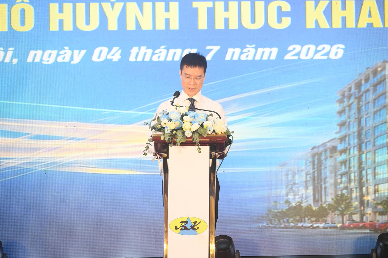 Ông Luyện Văn Phương, Phó Giám đốc Sở Xây dựng Hà Nội phát biểu taị buổi lễ&nbsp;
