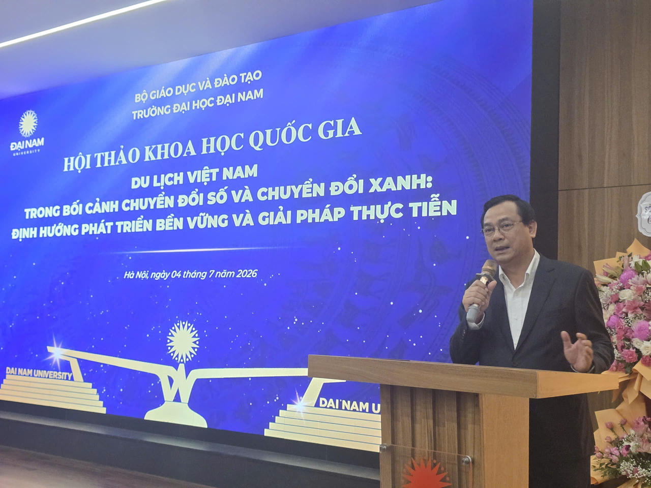 TS. Nguyễn Trùng Khánh, Cục trưởng Cục du lịch Quốc gia Việt Nam phát biểu tại Hội thảo