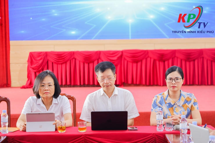 Hội nghị tọa đàm trao đổi “Hành trình kiến tạo trường học ESL – Tiếng Anh là ngôn ngữ thứ hai” tại xã Kiều Phú- Ảnh 6.
