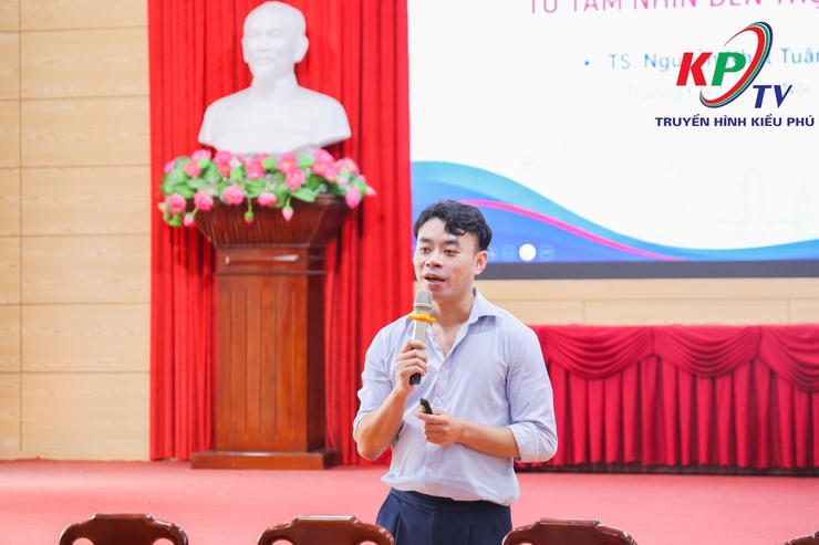 Hội nghị tọa đàm trao đổi “Hành trình kiến tạo trường học ESL – Tiếng Anh là ngôn ngữ thứ hai” tại xã Kiều Phú- Ảnh 9.