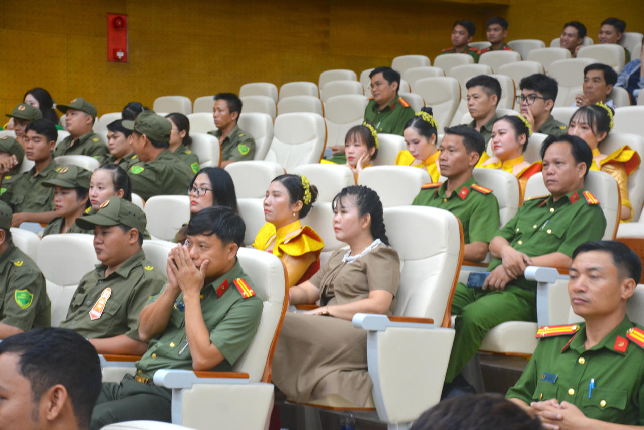 Các thí sinh đại diện cho 13 cụm thi, được tuyển chọn từ 95 xã, phường trên địa bàn thành phố.