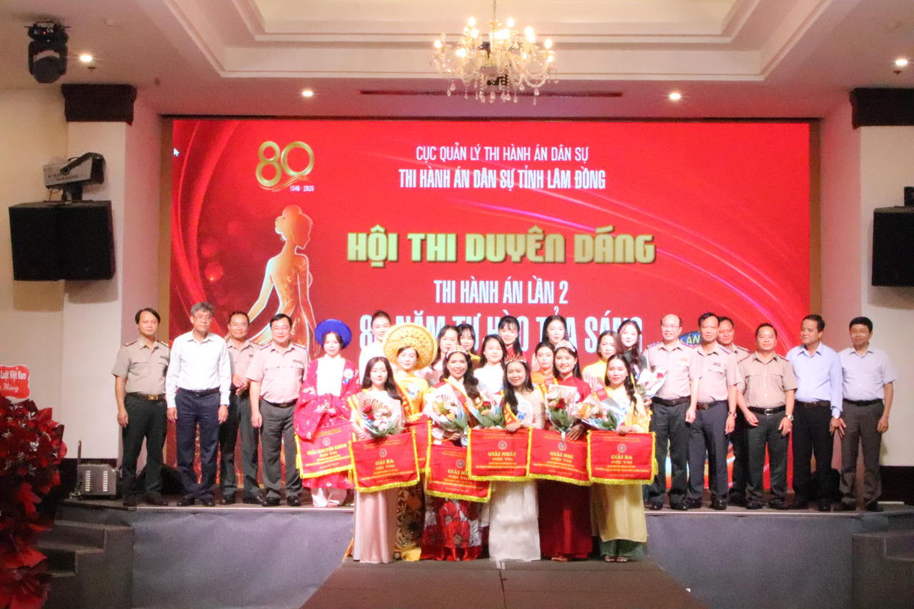 Nữ cán bộ Thi hành án dân sự Lâm Đồng duyên dáng, trí tuệ, bản lĩnh