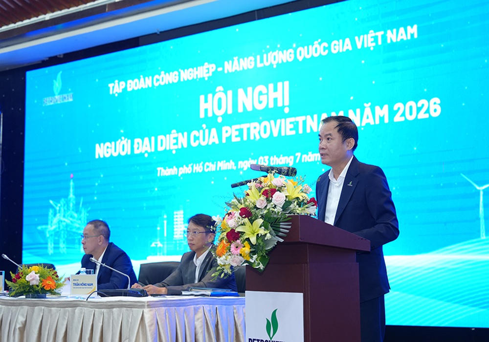 Phát biểu tại Hội nghị, Chủ tịch HĐTV Petrovietnam Lê Ngọc Sơn nhấn mạnh việc chuyển phương thức quản lý phần vốn của Petrovietnam từ nặng về thủ tục sang quản trị theo kết quả.