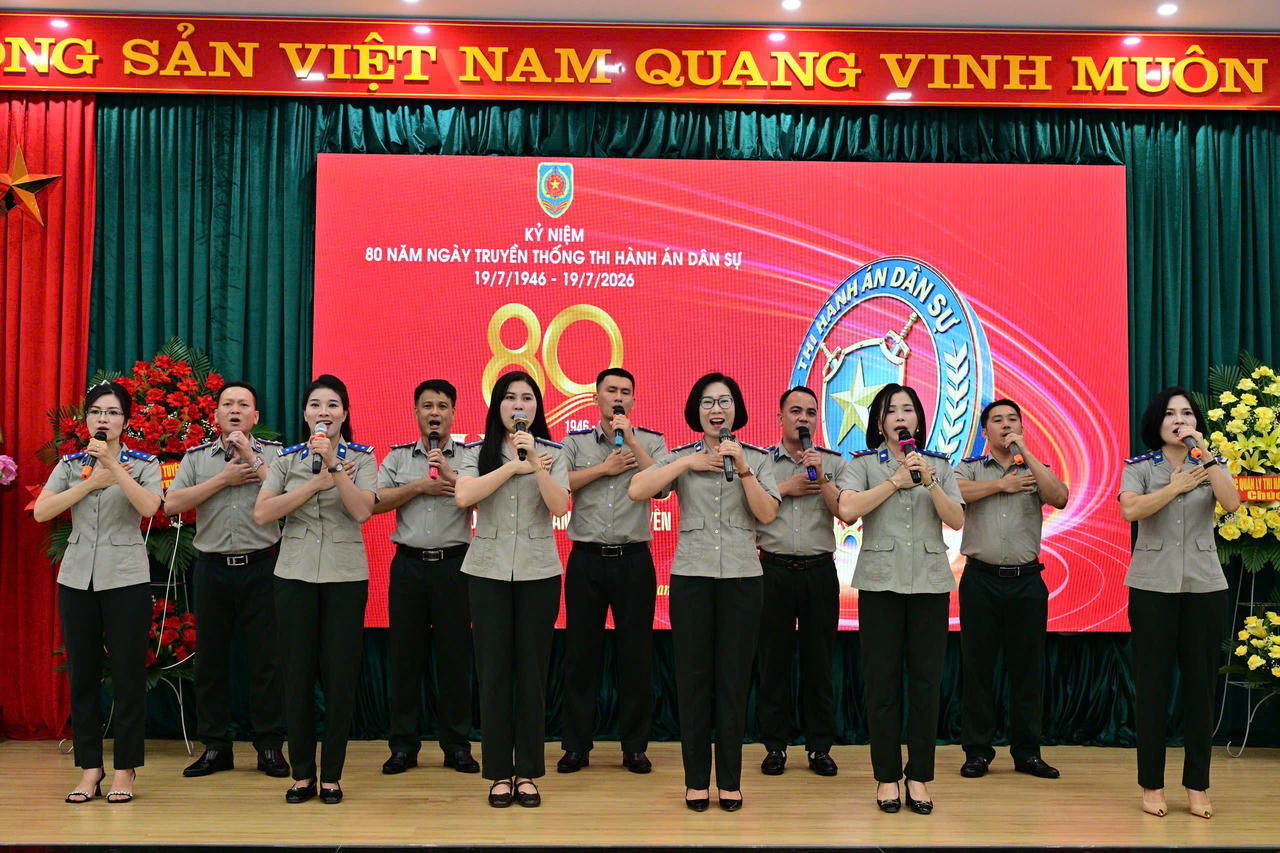 Tiết mục văn nghệ tại buổi lễ. (Ảnh: Quang Hoà)