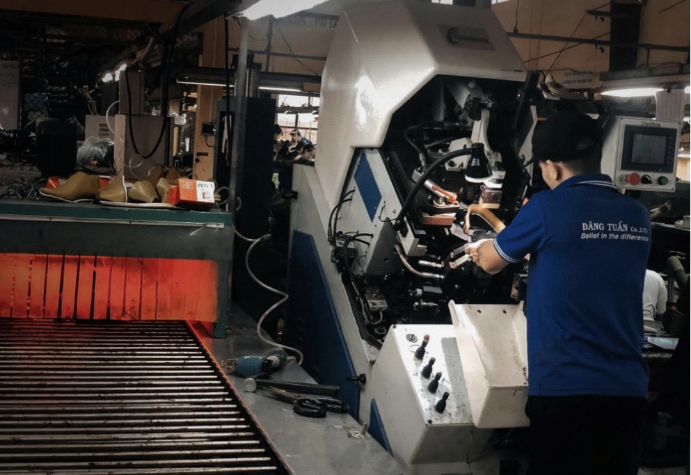 Giày Tuấn tiếp tục đầu tư công nghệ, nâng cao năng lực sản xuất và chất lượng sản phẩm.