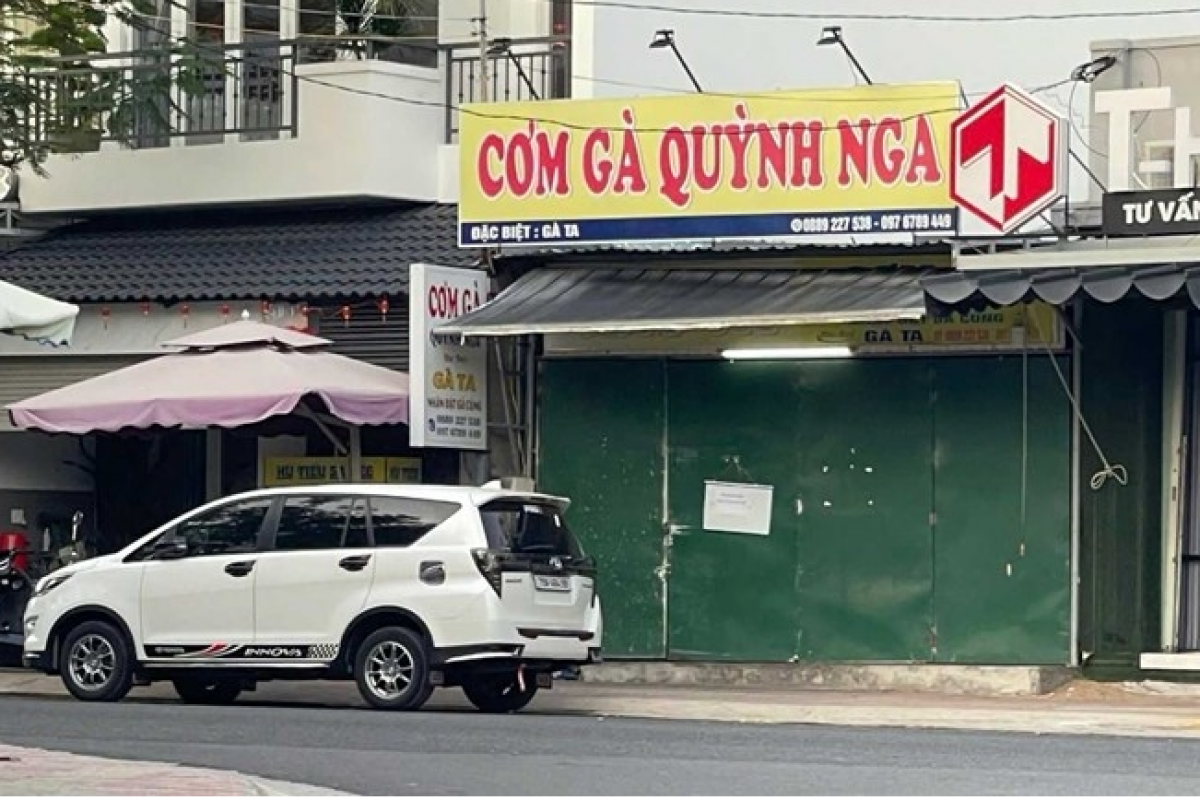 Cục ATTP yêu cầu điều tra vụ nghi ngộ độc liên quan đến quán cơm gà Quỳnh Nga Cục ATTP yêu cầu điều tra vụ nghi ngộ độc liên quan đến quán cơm gà Quỳnh Nga