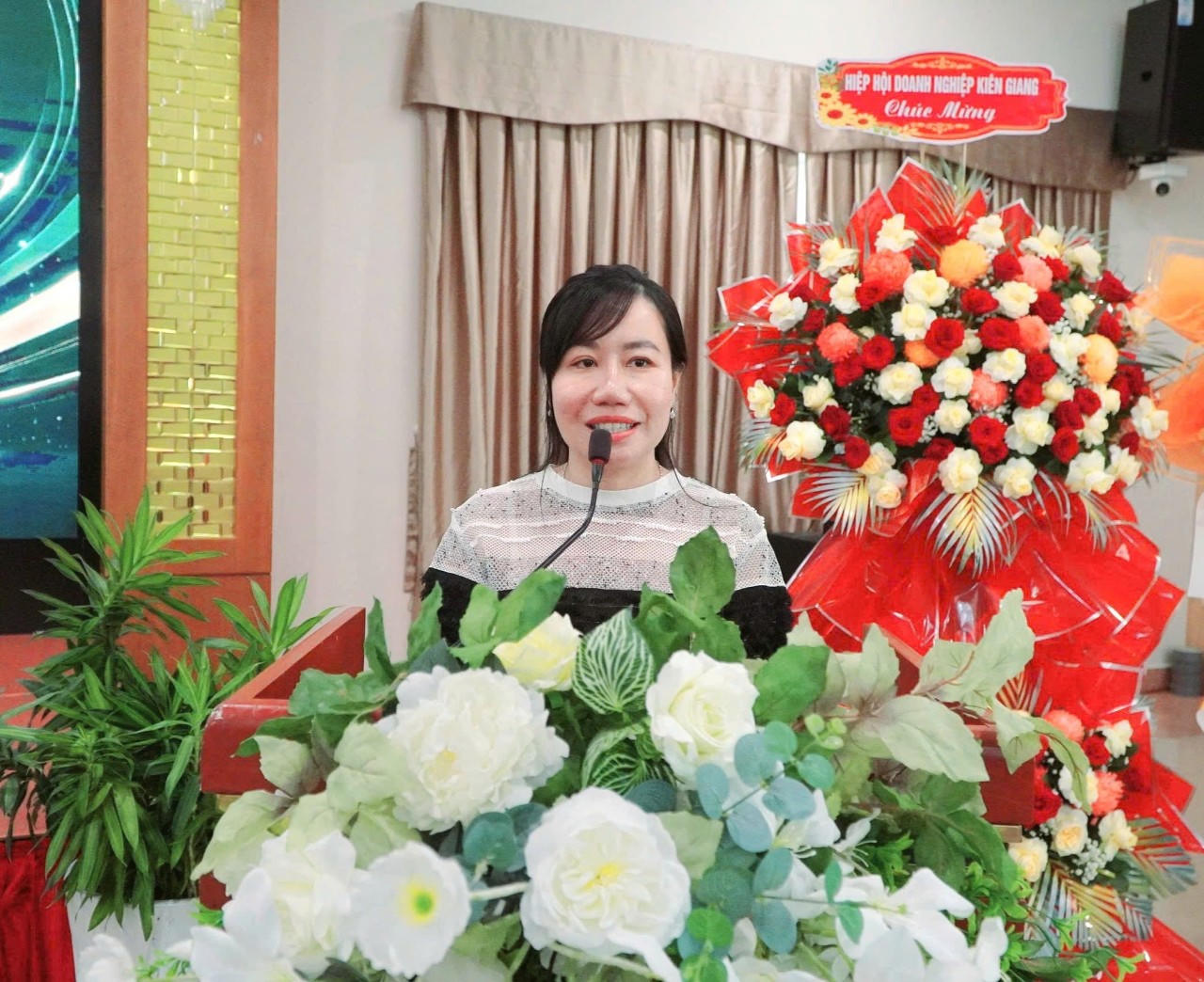 Bà Phạm Thị Như Phượng, Chủ tịch Hiệp hội Doanh nghiệp Kiên Giang, Tổng Giám đốc Công ty Cổ phần Tập đoàn CIC