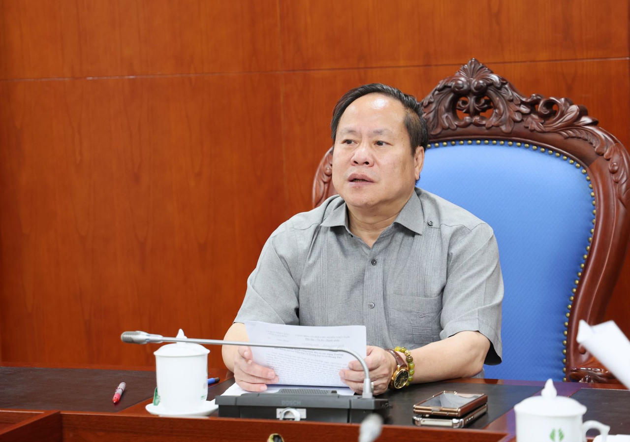 Phó Chủ tịch Thường trực UBND tỉnh Lai Châu Tống Thanh Hải phát biểu kết luận cuộc họp
