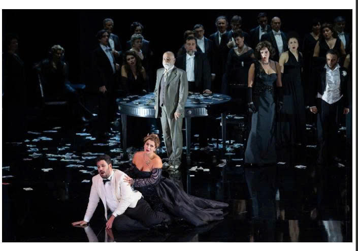 Hơn 100 nghệ sĩ Ý mang kiệt tác opera "La Traviata" đến Việt Nam (NHHG).