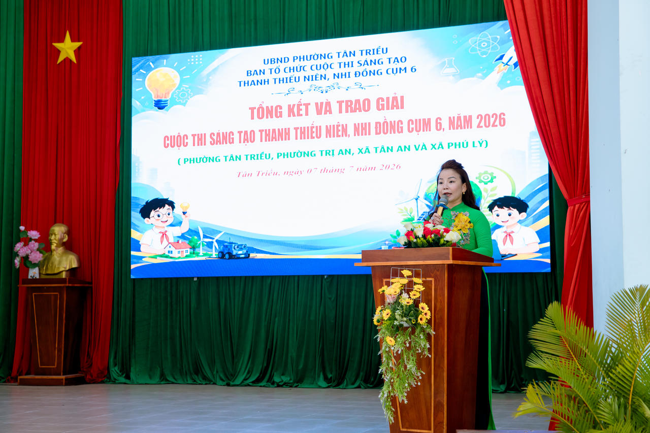 Bà Nguyễn Thị Thanh Thủy - Phó Chủ tịch UBND phường Tân Triều, Trưởng Ban Tổ chức Cuộc thi Sáng tạo thanh thiếu niên, nhi đồng Cụm 6.