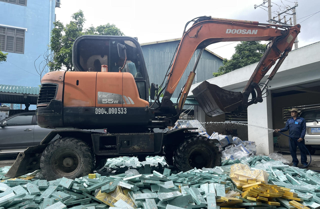 Quảng Ninh: Tiêu hủy gần 154 nghìn bao thuốc lá điếu là tang vật vụ án