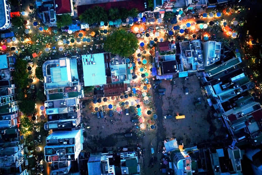 "Phố đêm Chợ Nhỏ" ở phường Pleiku là một điểm nhấn thu hút khách du lịch của tỉnh Gia Lai.