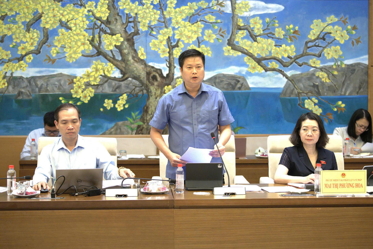 Thường trực Ủy ban Pháp luật và Tư pháp thẩm tra sơ bộ dự án Luật Phổ biến, giáo dục pháp luật (sửa đổi)