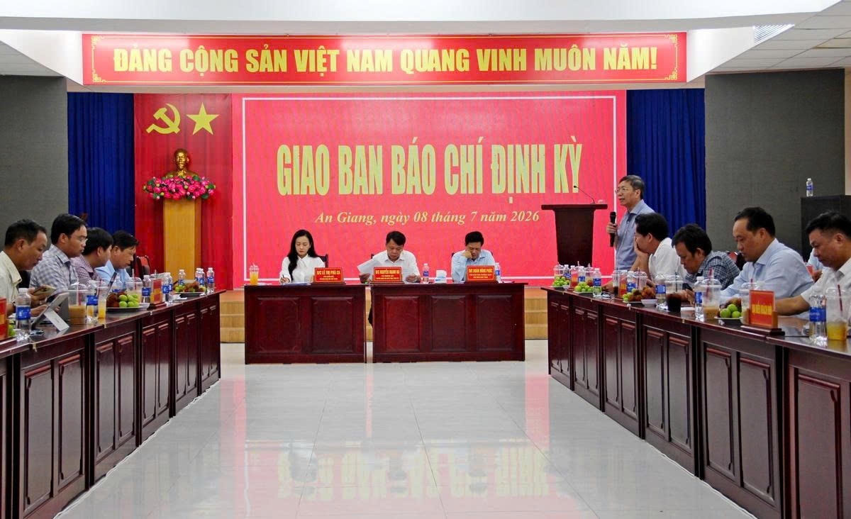 Quang cảnh hội nghị