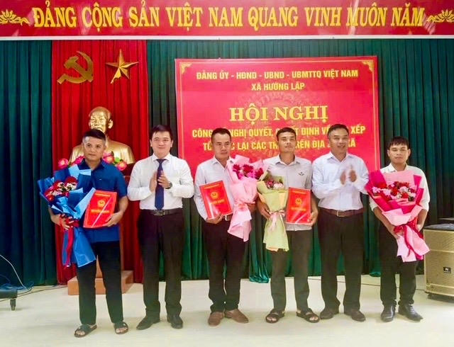 Nếu chỉ nhìn vào những con số, việc sáp nhập các thôn để bảo đảm đủ quy mô là phương án đơn giản, tuy nhiên thực tiễn tại Hướng Lập lại hoàn toàn khác.