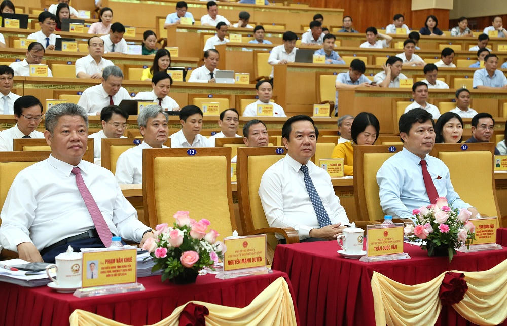 Các đại biểu tham dự Kỳ họp.