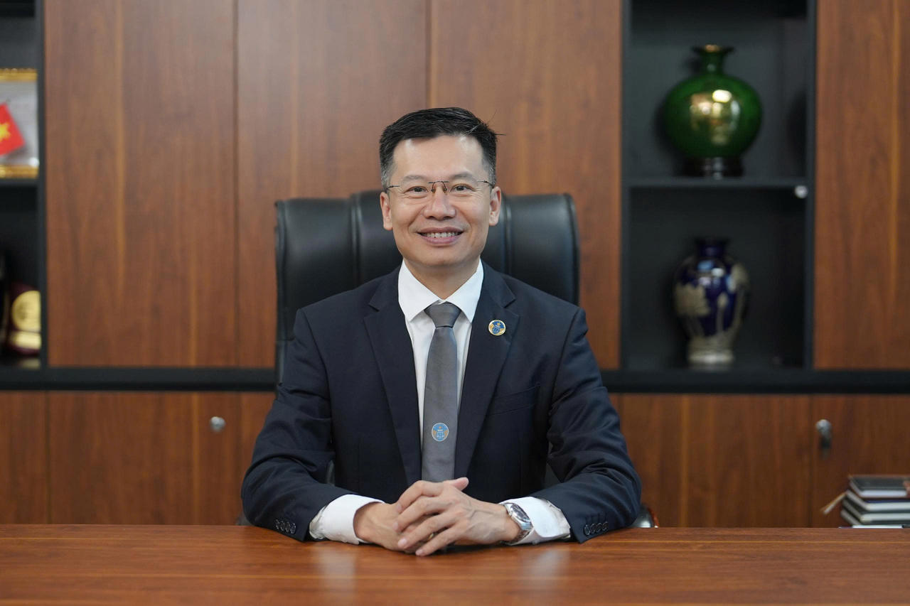 &nbsp;LS Hoàng Minh Hiển.