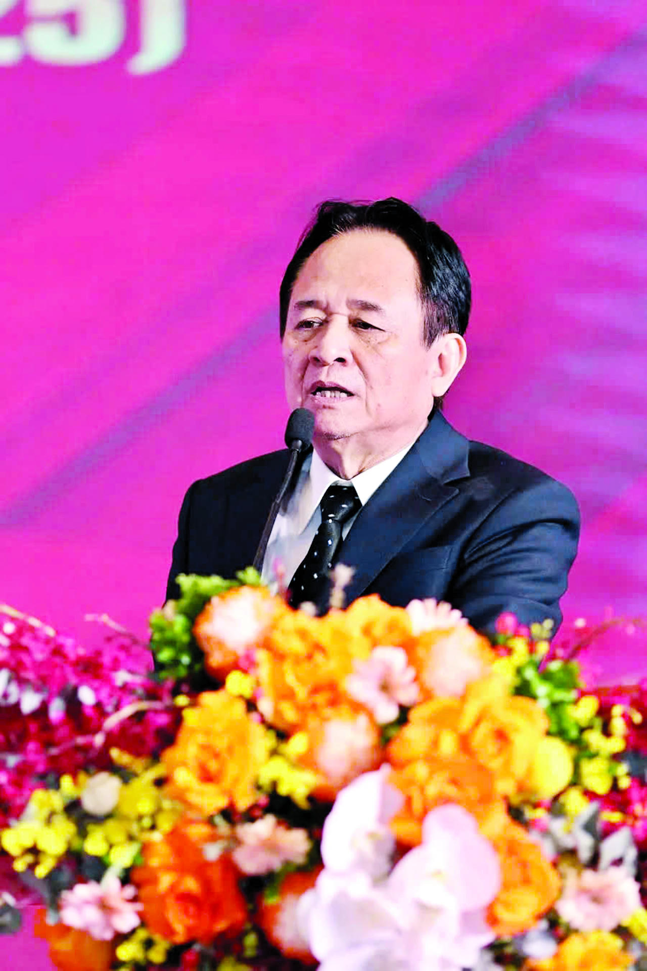 Nhà báo Đặng Ngọc Luyến, nguyên Bí thư Đảng ủy, nguyên Phó Tổng Biên tập Thường trực Báo PLVN.