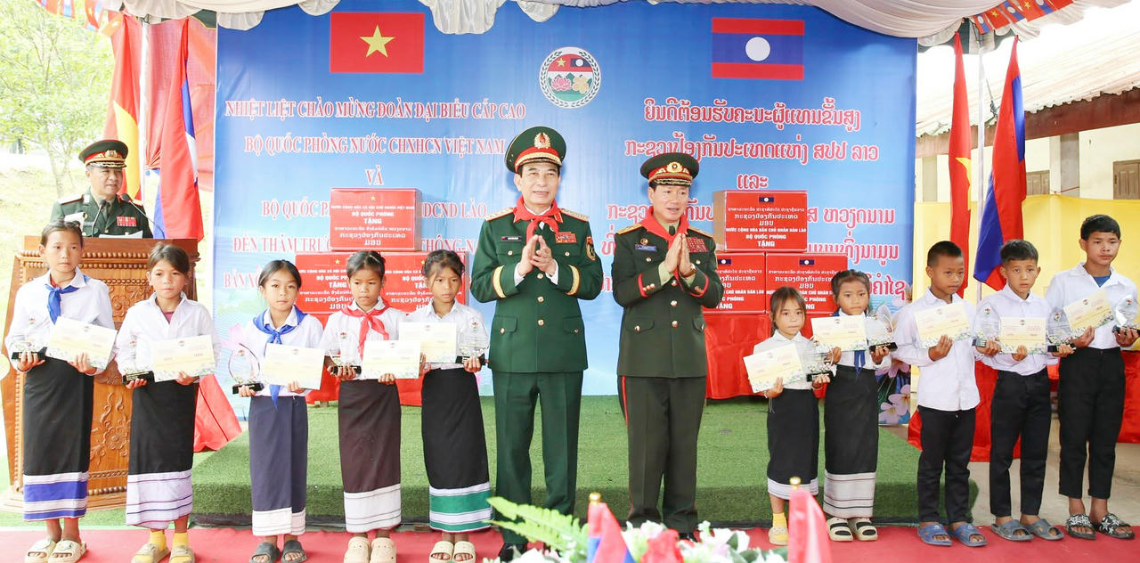 Nhiều hoạt động ý nghĩa tại Giao lưu hữu nghị quốc phòng biên giới Việt Nam - Lào lần thứ III
