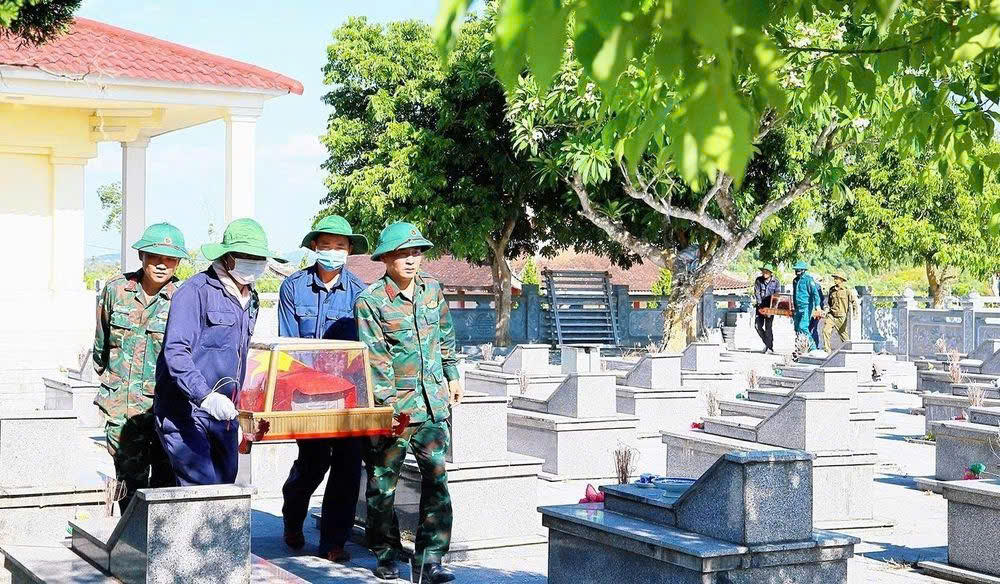 Hà Tĩnh đặt mục tiêu hoàn thành việc khai quật, số hóa các phần mộ liệt sĩ; lấy mẫu và bàn giao mẫu hài cốt liệt sĩ chưa xác định được thông tin trước ngày 30/8/2026.