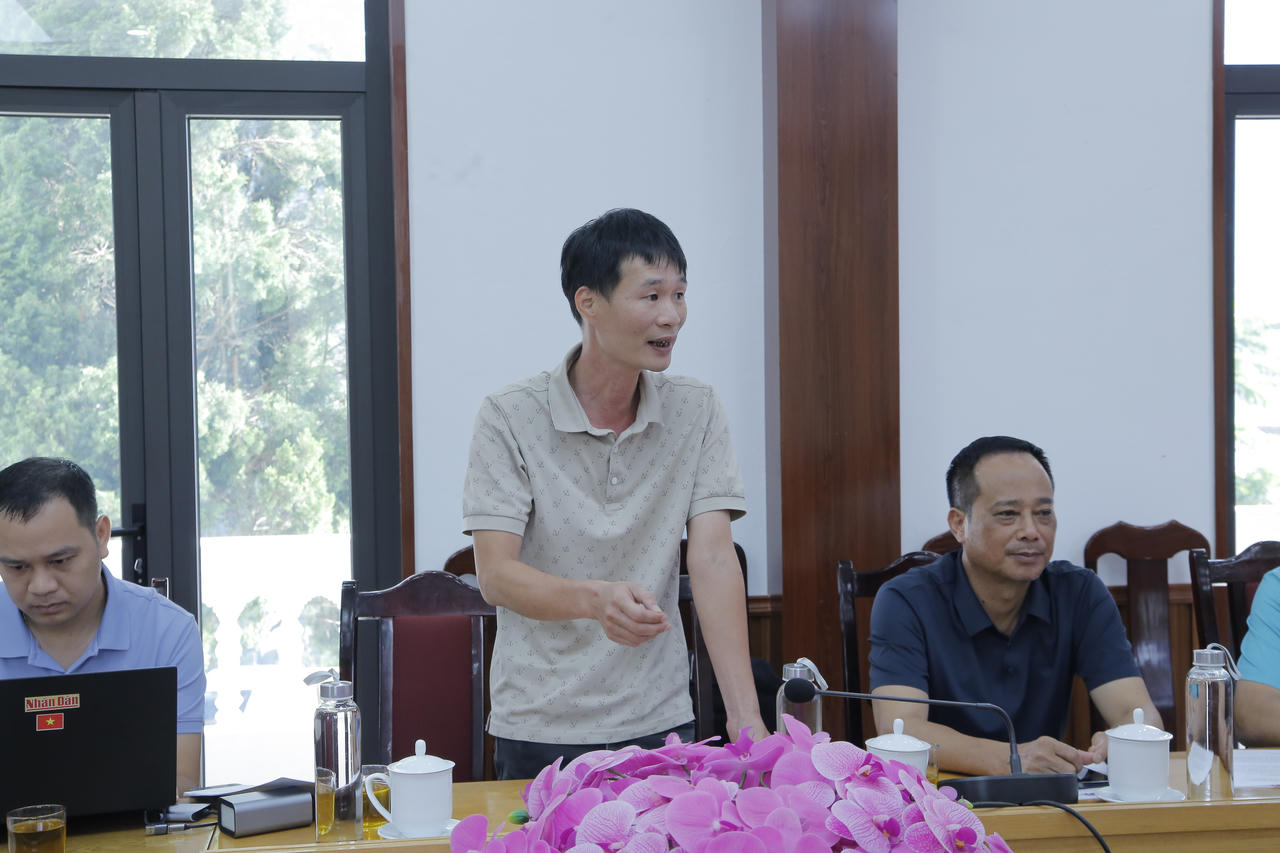 Đại diện các cơ quan báo chí đóng góp ý kiến tại buổi họp báo