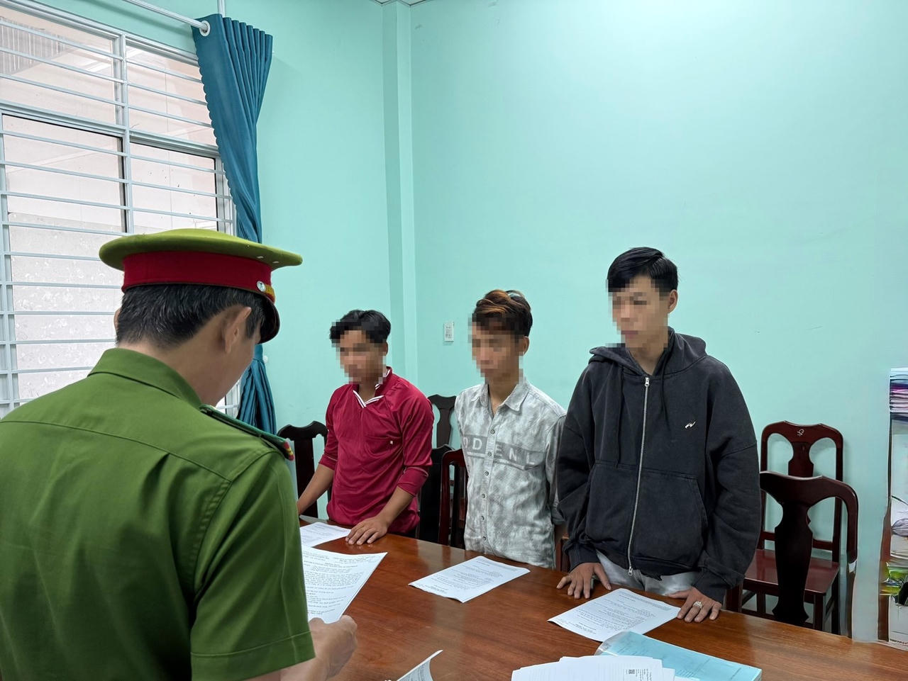 Khởi tố 3 bị can về hành vi sử dụng trái phép vũ khí quân dụng