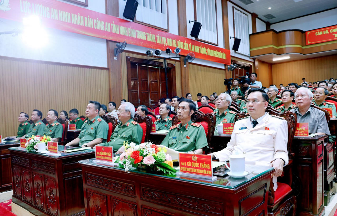 Công an tỉnh Ninh Bình long trọng kỷ niệm 80 năm Ngày truyền thống lực lượng An ninh nhân dân