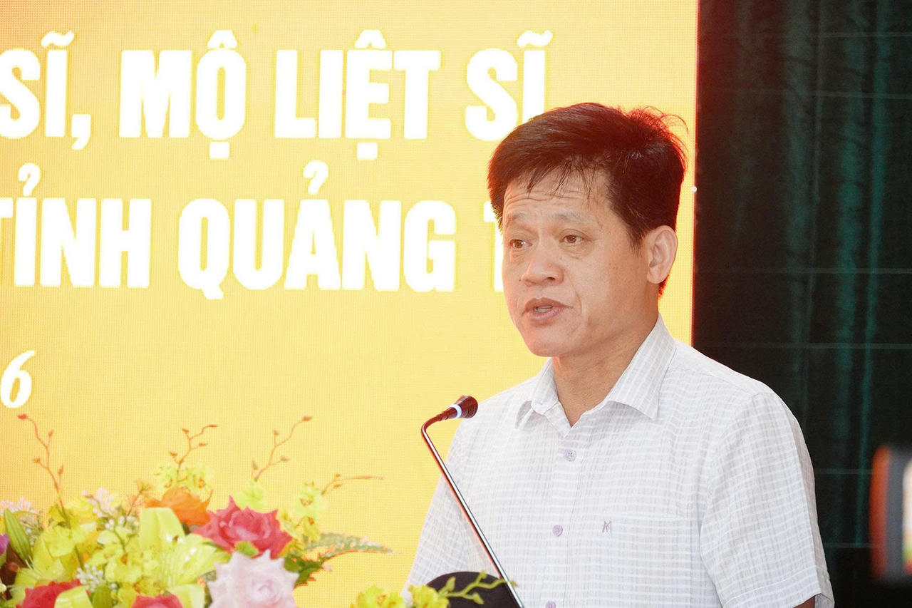 Phó Chủ tịch UBND tỉnh Quảng Trị Lê Văn Bảo phát biểu tại Hội thảo xác minh, kết luận thông tin về liệt sĩ, mộ liệt sĩ khu vực Câu Nhi.