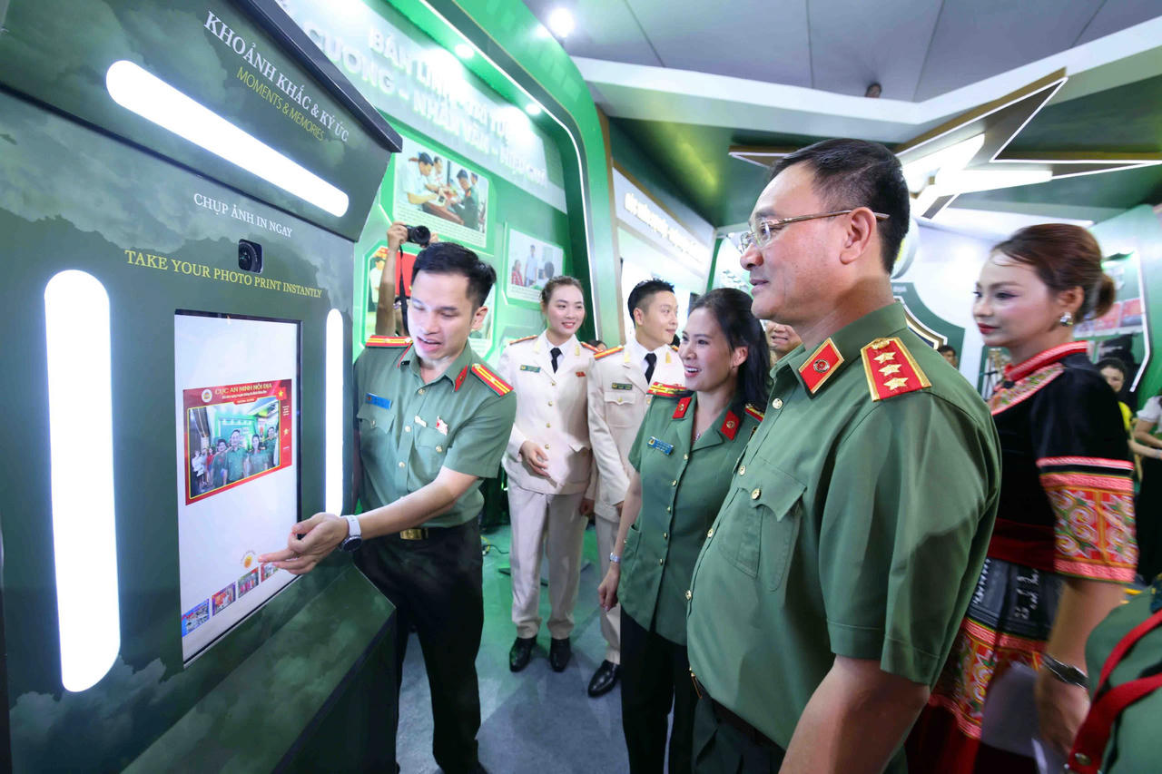 Khai mạc chuỗi sự kiện “Tổ quốc bình yên” tôn vinh 80 năm truyền thống lực lượng An ninh nhân dân