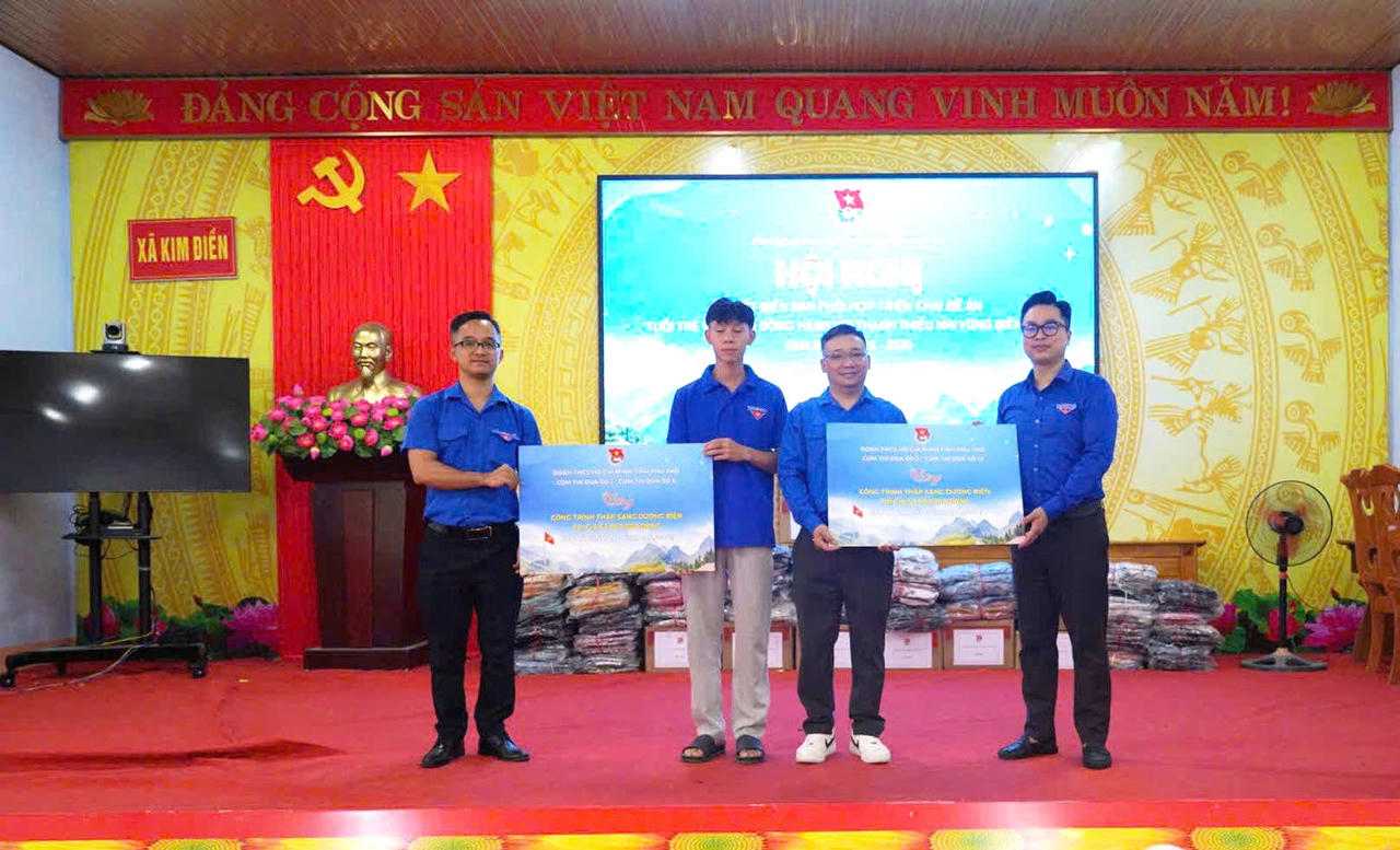 Tuổi trẻ Quảng Trị và Phú Thọ chung sức chăm lo thanh thiếu nhi vùng biên giới