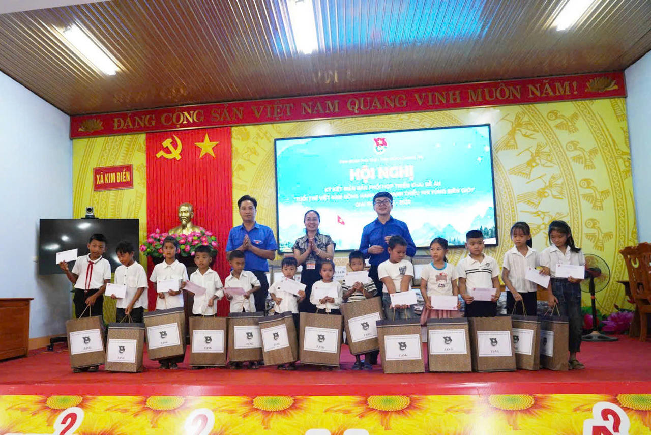Tuổi trẻ Quảng Trị và Phú Thọ chung sức chăm lo thanh thiếu nhi vùng biên giới