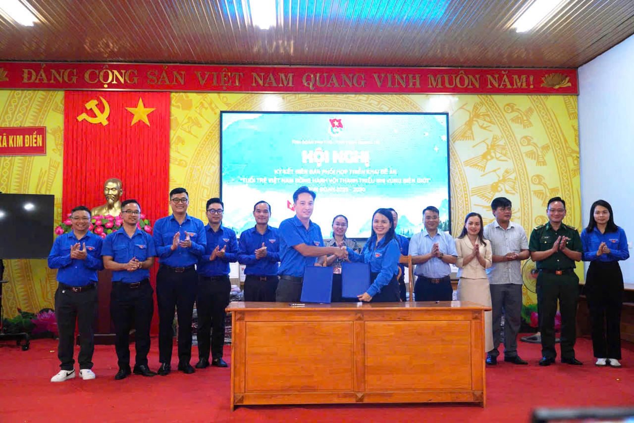 Lãnh đạo Tỉnh Đoàn Quảng Trị và Tỉnh Đoàn Phú Thọ ký kết Chương trình phối hợp triển khai Đề án "Tuổi trẻ Việt Nam đồng hành với thanh thiếu nhi vùng biên giới giai đoạn 2025 - 2030".