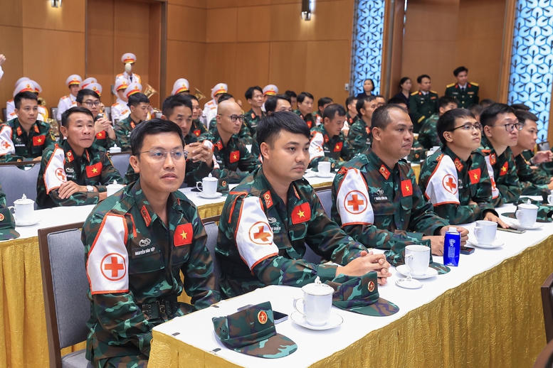 Thủ tướng Lê Minh Hưng: Xây dựng một Việt Nam tự cường nhưng nhân ái, bản lĩnh nhưng hòa hiếu, phát triển nhưng có trách nhiệm- Ảnh 9.