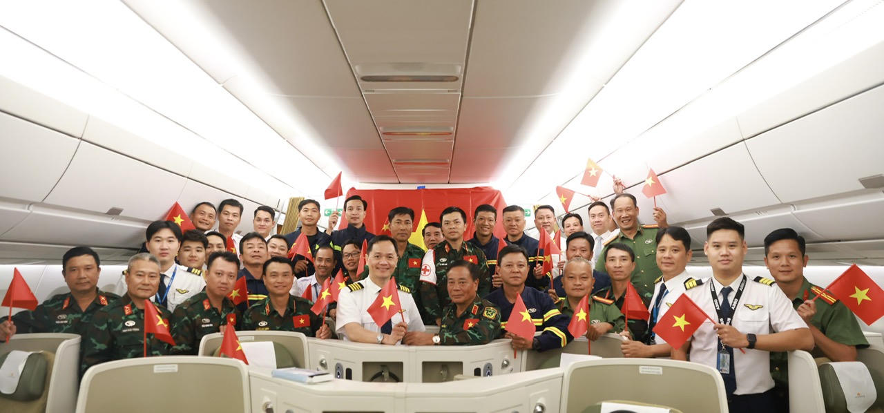 Mỗi chuyến bay đặc biệt của Vietnam Airlines không chỉ là nhiệm vụ mà còn là cam kết của Hãng hàng không Quốc gia trong việc lan tỏa tinh thần nhân ái, kết nối và sẻ chia với bạn bè quốc tế.