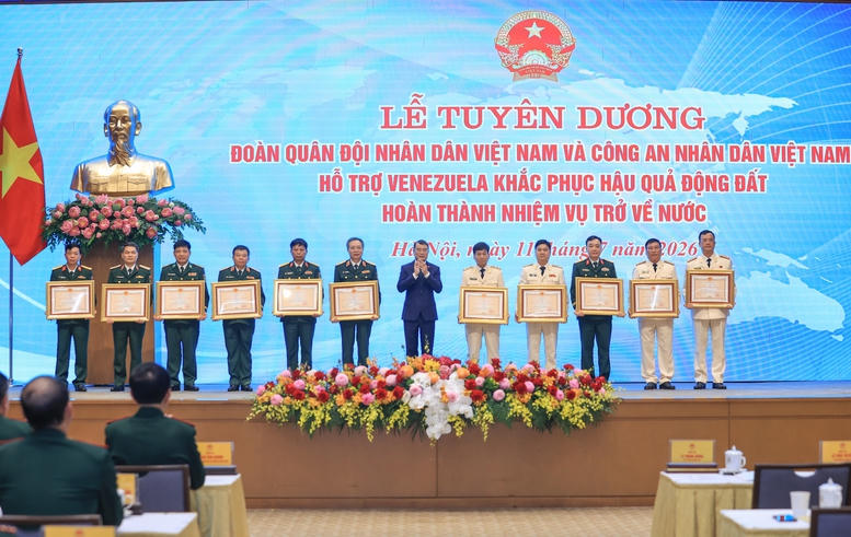 Thủ tướng Lê Minh Hưng: Xây dựng một Việt Nam tự cường nhưng nhân ái, bản lĩnh nhưng hòa hiếu, phát triển nhưng có trách nhiệm- Ảnh 13.