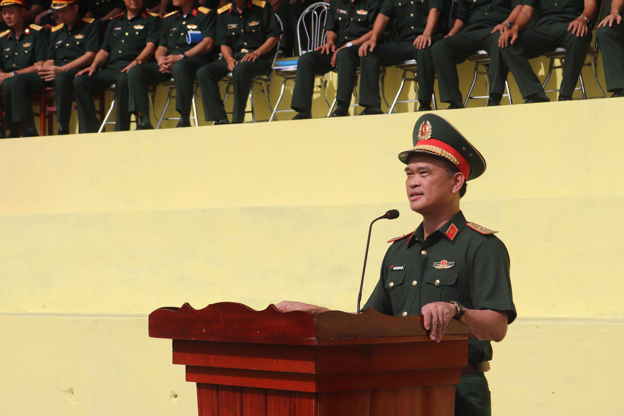 Thiếu tướng Nguyễn Quốc Duẩn, Bí thư Đảng ủy, Chính ủy Binh chủng Đặc công – khen ngợi, biểu dương các chiến sĩ.