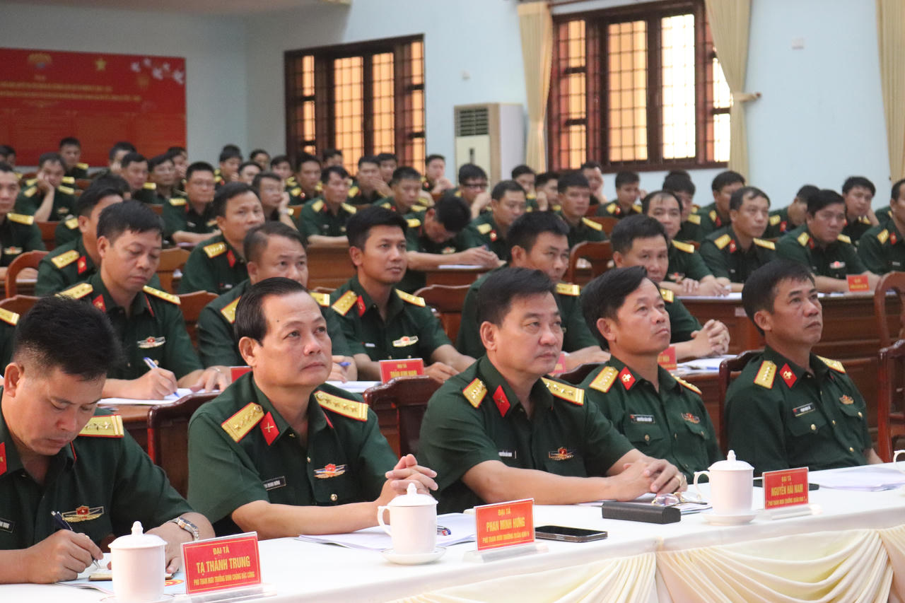 Các đại biểu tham dự Hội nghị.