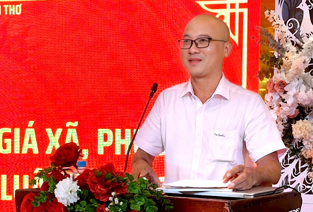 Ông Đồng Việt Phương - Phó Giám đốc Sở Tư pháp TP Cần Thơ phát biểu khai mạc