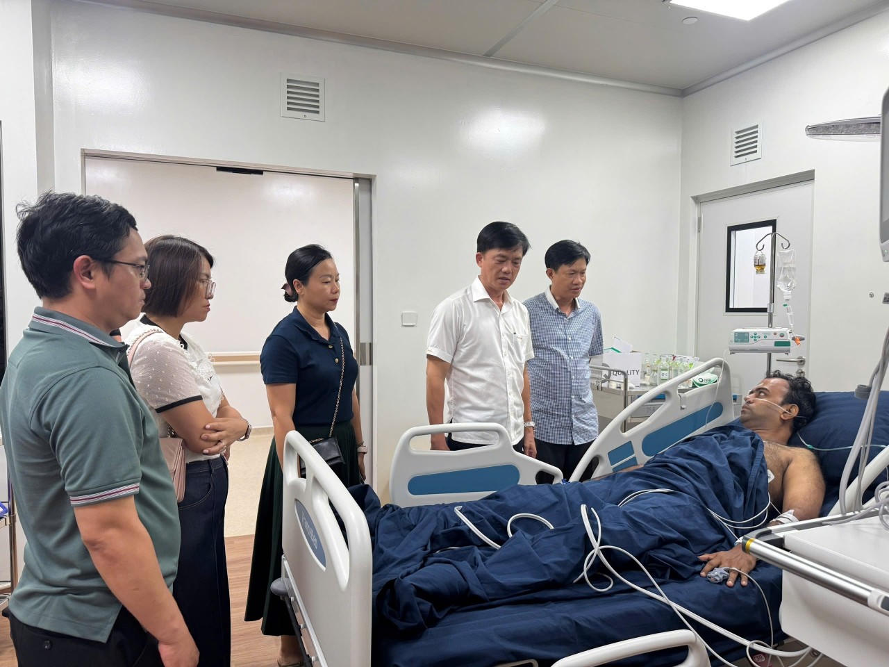 Lãnh đạo tỉnh An Giang và đặc khu thăm hỏi các nạn nhân vụ lật ca nô ở Phú Quốc