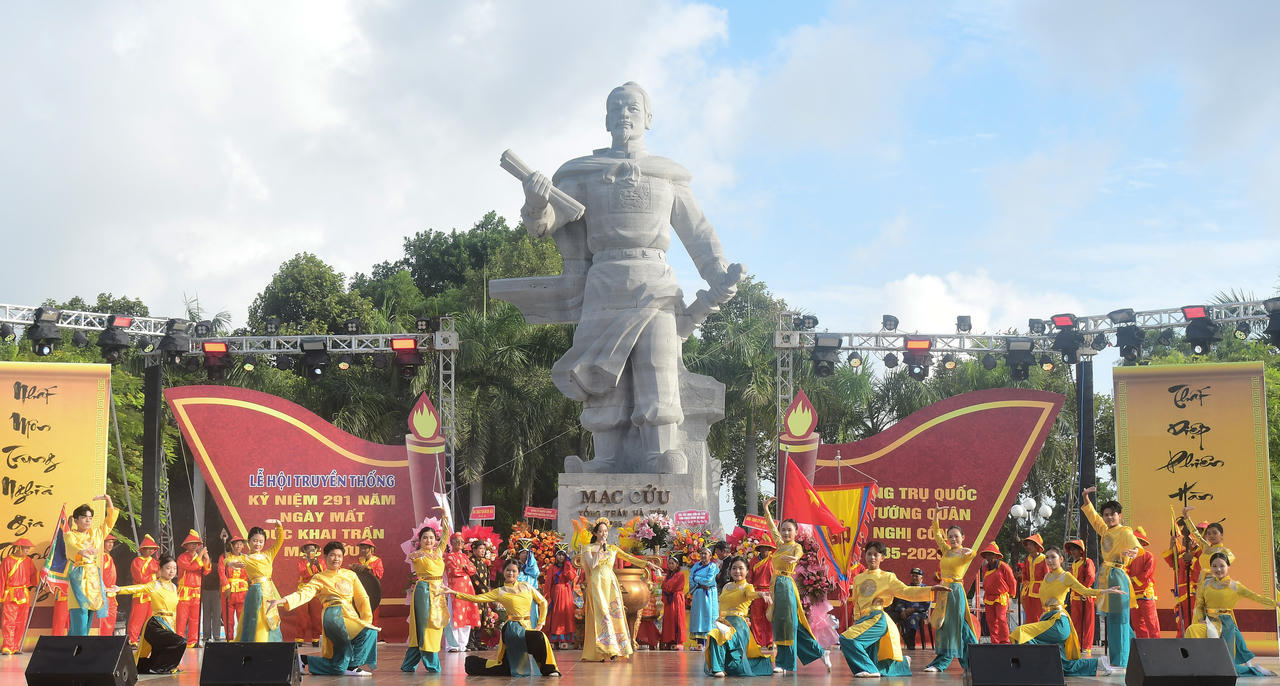 An Giang: Lễ hội truyền thống kỷ niệm 291 năm ngày mất Đức Khai trấn Mạc Cửu