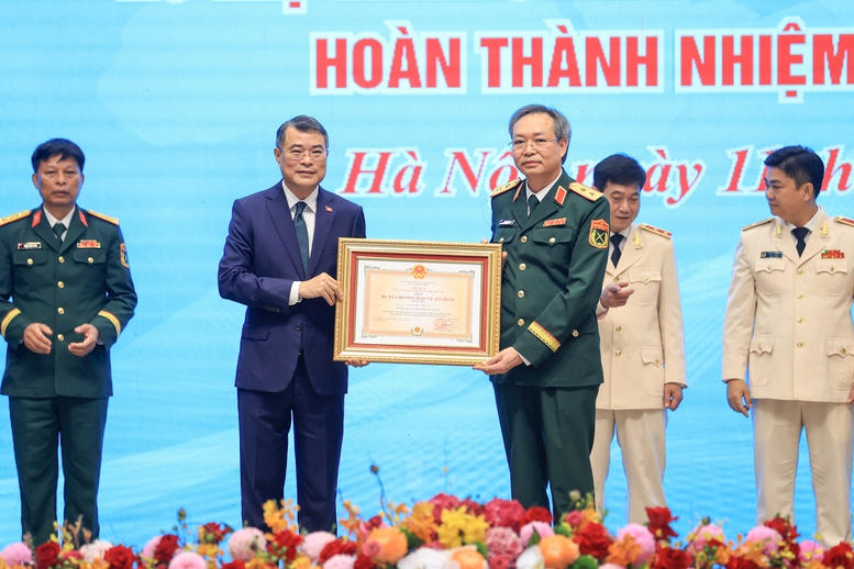 Thủ tướng Lê Minh Hưng: Xây dựng một Việt Nam tự cường nhưng nhân ái, bản lĩnh nhưng hòa hiếu, phát triển nhưng có trách nhiệm- Ảnh 12.